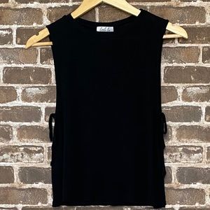 Little lie black cropped muscle tank